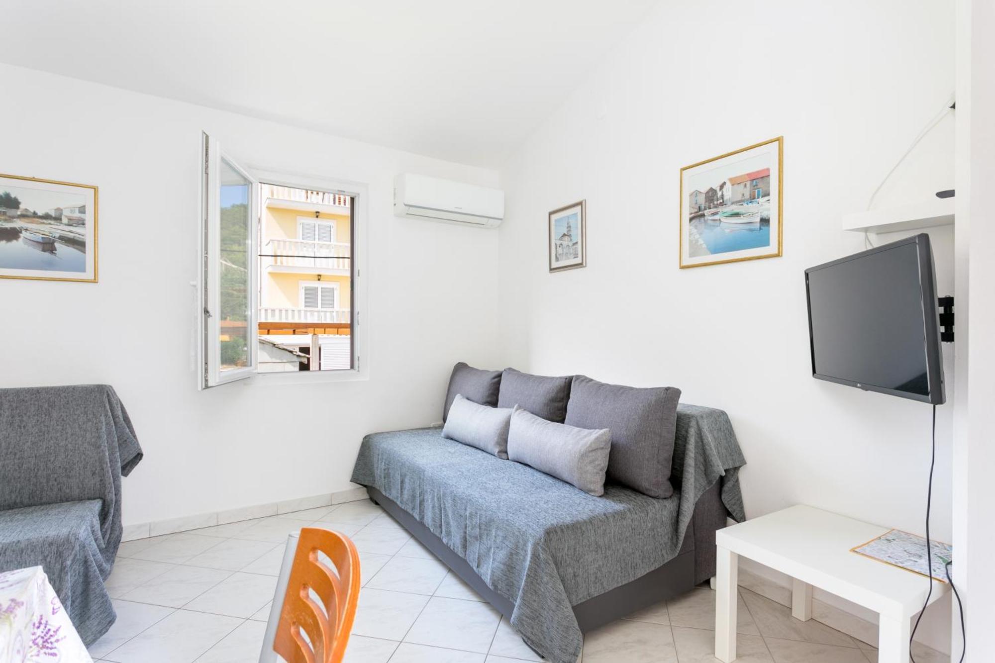 Apartments By The Sea Slatine, Ciovo - 6000 Rum bild